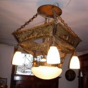 Jugendstil Deckenlampe um 1910, fünfflammig, geprägtes Messingblech, Verkabelung erneuert, 58x58, H: 80cm - Preis: 650 €